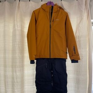 Patagonia, boys ski/snowboard jacket and pants